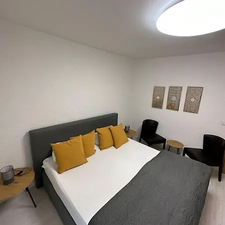 Orient Naehe Autobahn A57 Apartament